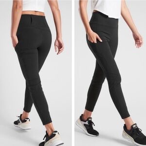 Athleta Trekkie Hybrid crop tight leggings size 6 in black hiking athletic pants